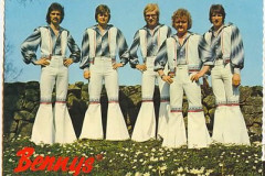 Rank-Favorite-Vinyl-Cover-Shit-Art-Vol.1-281